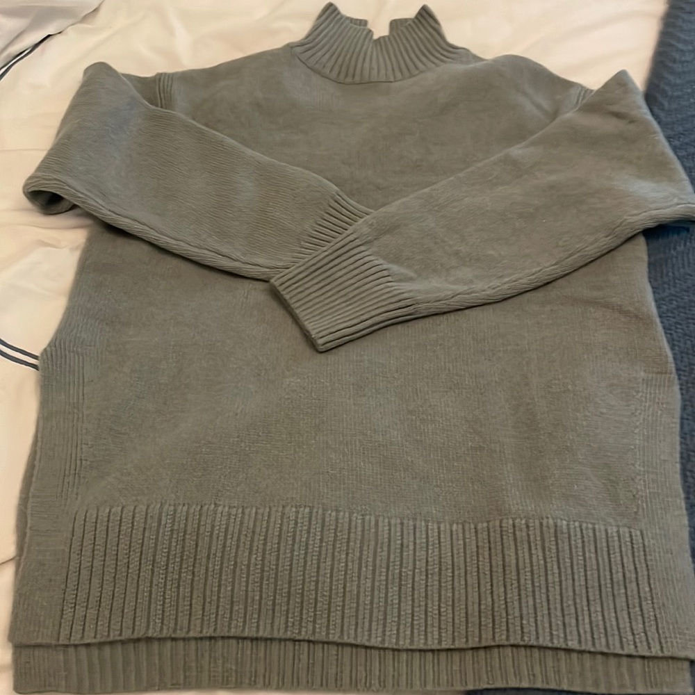 H&M Oversized Sweater in Blue/Gray - Size S Small